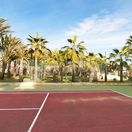 Pista de tenis de Villa Casa bonita, cerca de Es Trenc, Mallorca
